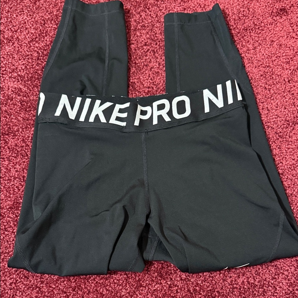 Nike Pro Performance Leggings size medium